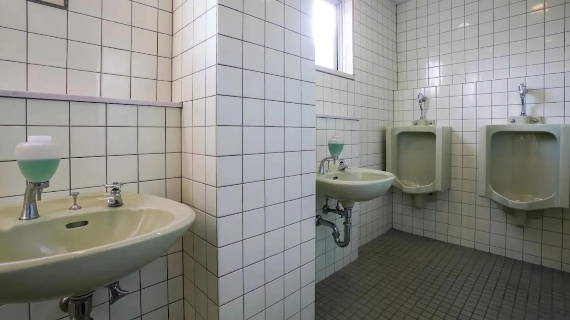 Male Only Capsule Inn Hamamatsucho - Vacation Stay 68799V Tokió Szálloda